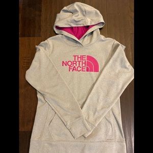 The North Face Hoodie Pullover Size Medium
